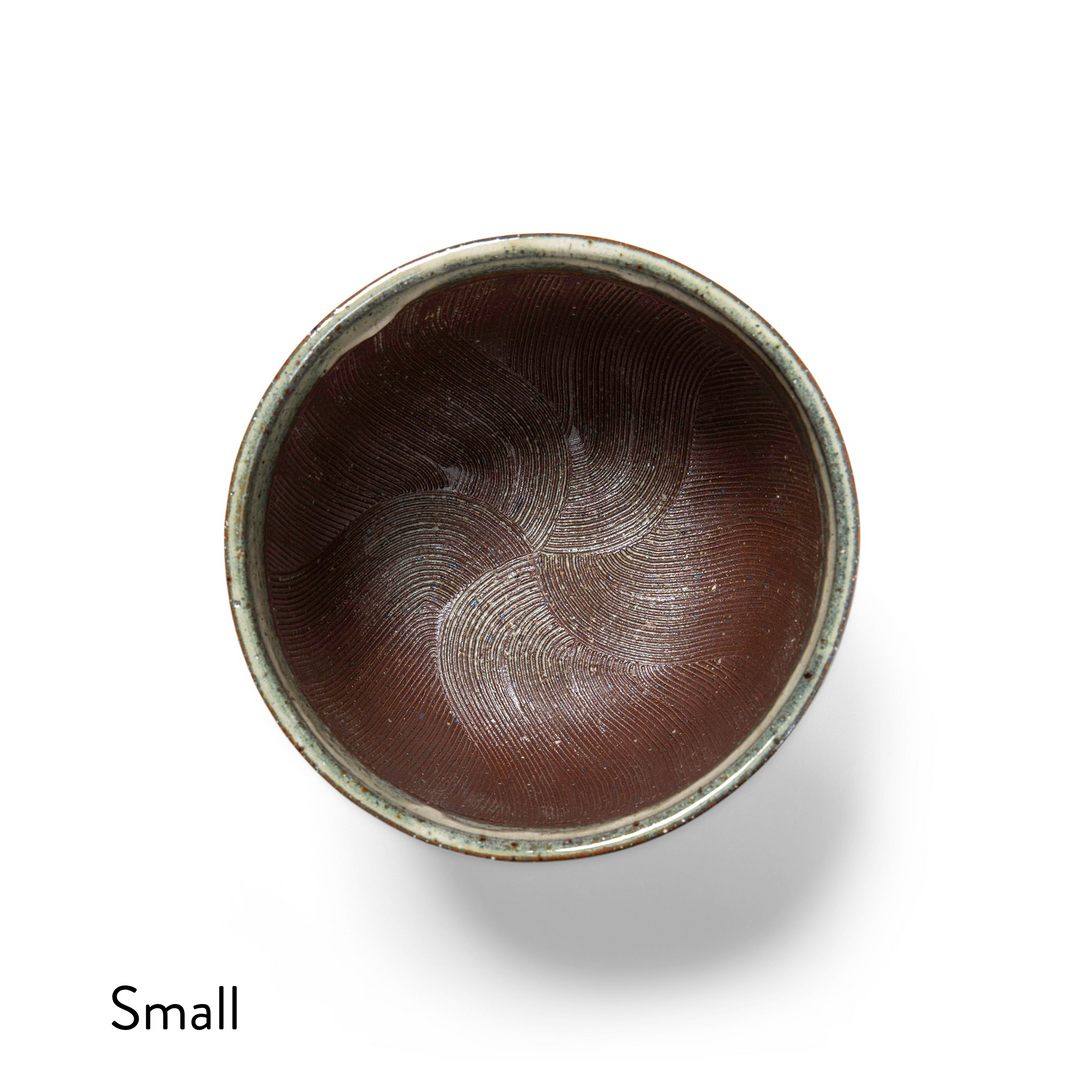 Small Jizai Dougu Suribachi and Surikogi top view on a white background