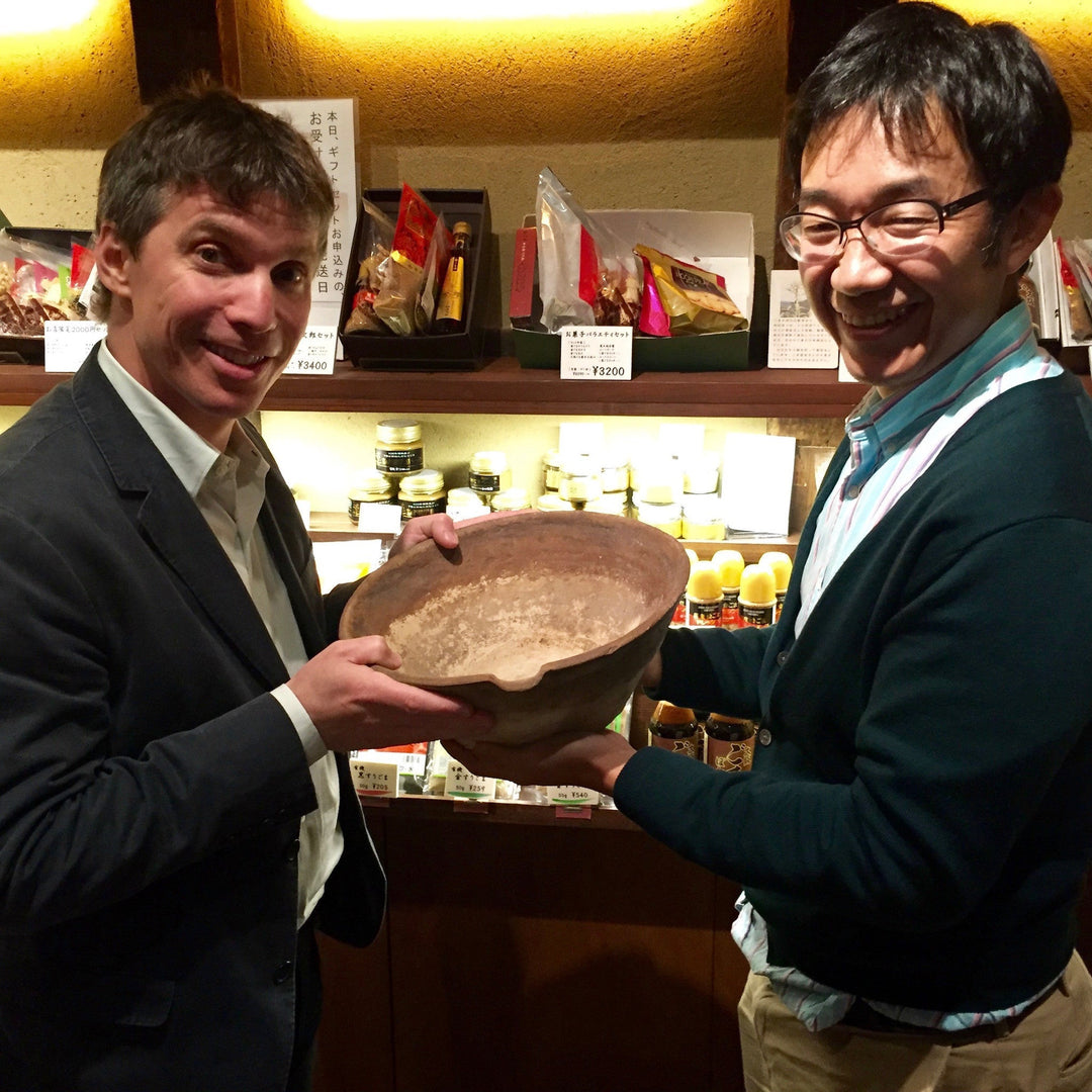Greg Dunmore and Takehiro Wada of Wadaman with a suribachi mortar, Osaka